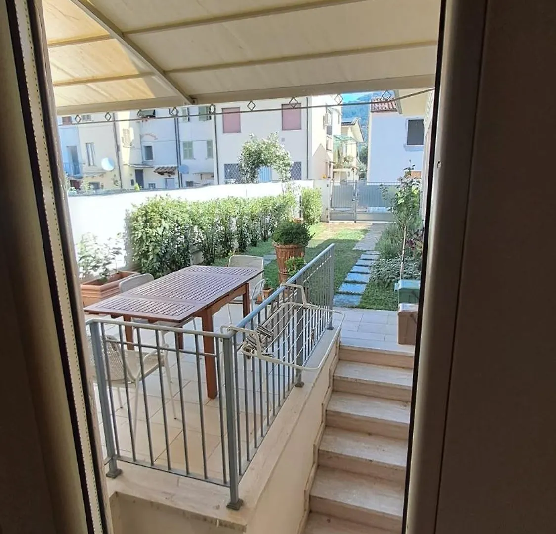 Guest house Cb House Holiday Pietrasanta Italy